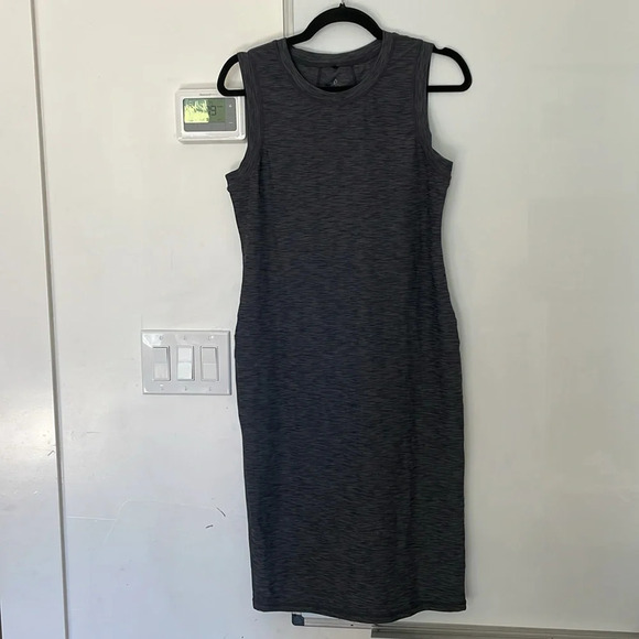 Prana Vertex Dress in Gray Graphite Athleisure Dress Sz Medium - Picture 2 of 10